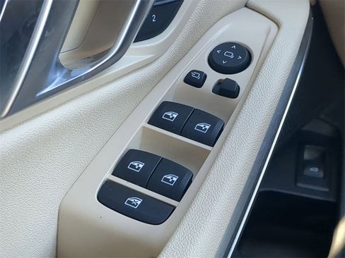 Used 2020 BMW 330i xDrive Sedan w/ Convenience Package image 26