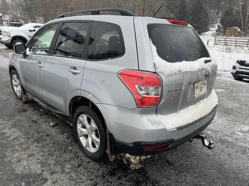 Used 2014 Subaru Forester 2.5i Premium image 2