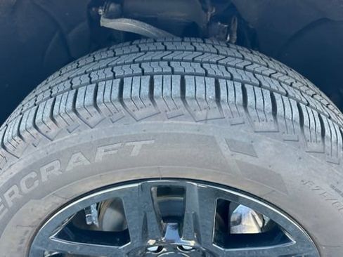 Certified 2023 Chevrolet Silverado 1500 Custom AWD/4WD image 13