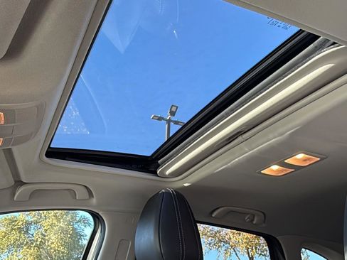 Used 2025 MAZDA CX-5 AWD 2.5 S w/ Preferred Package image 17