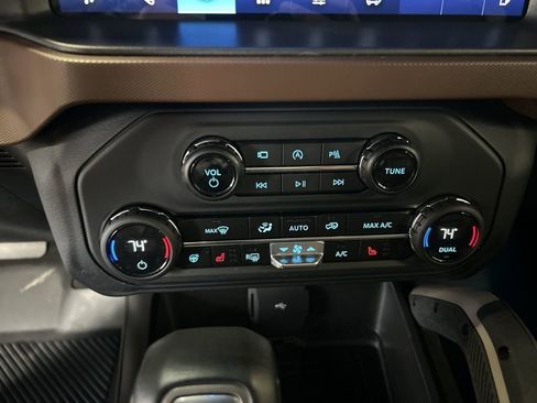 Certified 2024 Ford Bronco Outer Banks AWD/4WD image 19