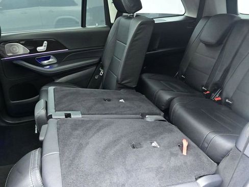 Used 2023 Mercedes-Benz GLS 450 4MATIC image 22