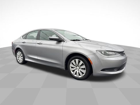 Used 2016 Chrysler 200 LX image 3