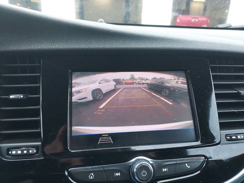 Used 2022 Buick Encore Preferred w/ Safety Package FWD image 25