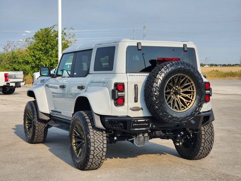 New 2026 Ford Bronco Raptor AWD/4WD image 3