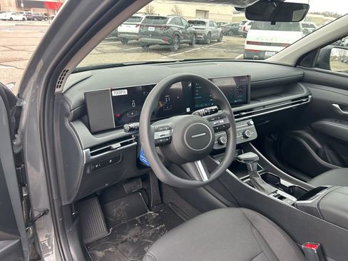 New 2026 Hyundai Tucson SE image 10