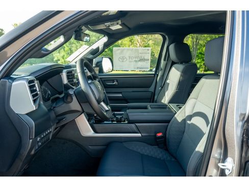 Used 2026 Toyota Tundra SR5 w/ SR5 Convenience Package RWD image 12