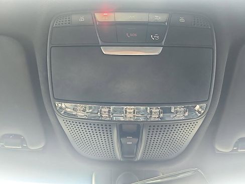Used 2021 Mercedes-Benz C 300 4MATIC Sedan image 29
