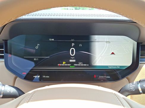 New 2025 Land Rover Range Rover SE image 20