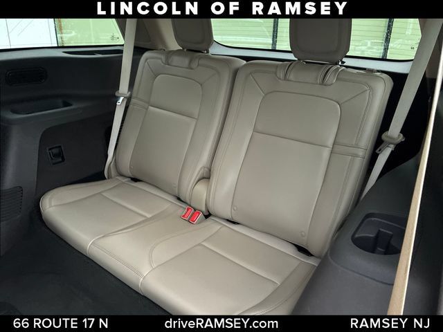 Used 2024 Lincoln Aviator Reserve w/ Equipment Group 201A AWD/4WD image 23