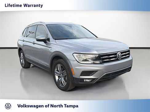 Used 2020 Volkswagen Tiguan SEL FWD image 1