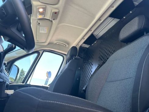 Used 2025 RAM ProMaster 2500 w/ U-Haul Equipment Group FWD image 10