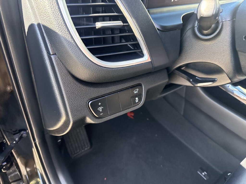 Used 2024 Kia Seltos SX w/ SX Sunroof Package AWD/4WD image 22