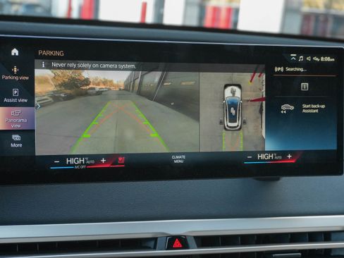 Used 2023 BMW iX xDrive50 w/ Premium Package image 21