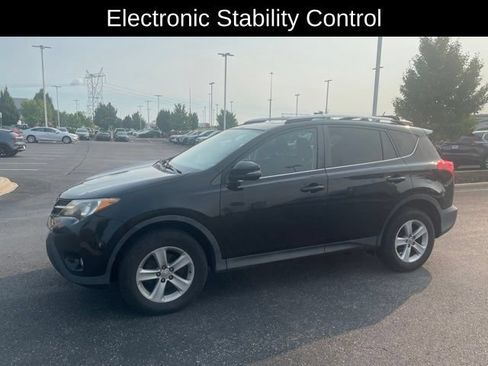 Used 2013 Toyota RAV4 XLE AWD/4WD image 2
