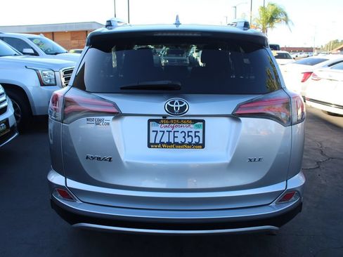 Used 2016 Toyota RAV4 XLE FWD image 6