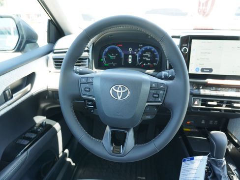 New 2026 Toyota Camry XLE AWD/4WD image 14