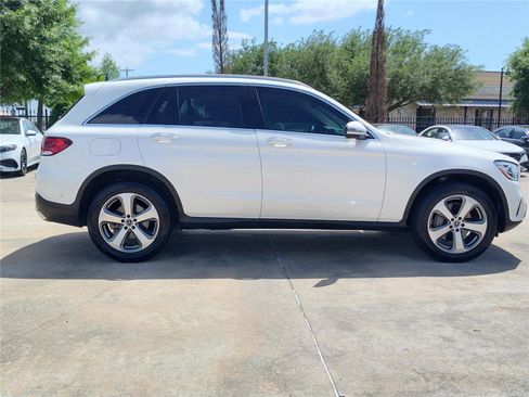 Used 2021 Mercedes-Benz GLC 300 image 9