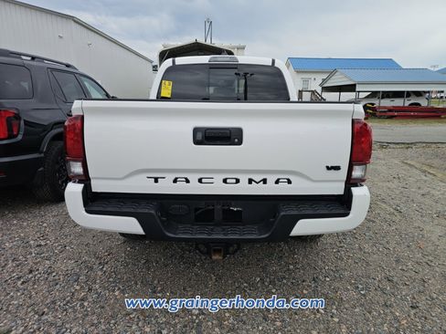 Used 2023 Toyota Tacoma SR5 w/ Technology Package RWD image 8