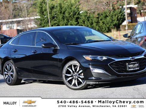 Used 2025 Chevrolet Malibu RS image 1