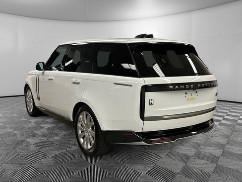 Used 2023 Land Rover Range Rover SE AWD/4WD image 3