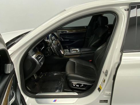 Used 2016 BMW 750i xDrive image 18