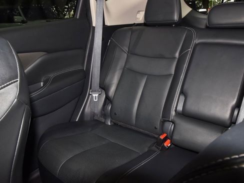 Used 2020 Nissan Murano SL w/ Moonroof Package FWD image 19