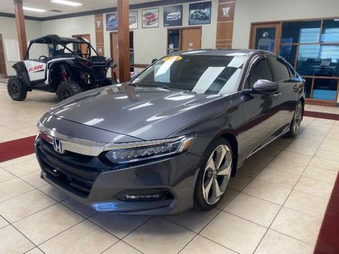 Used 2018 Honda Accord Touring image 1