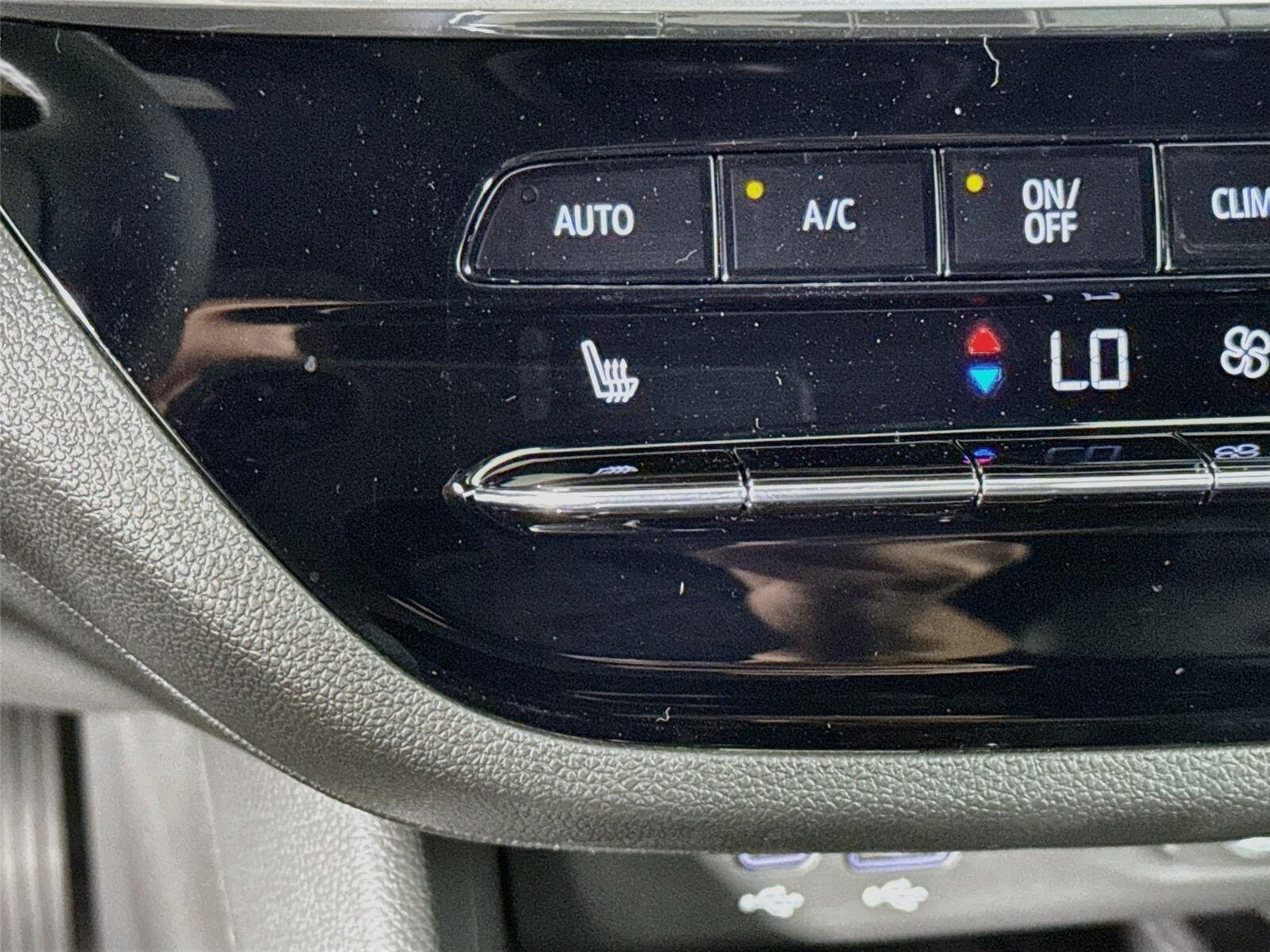 New 2026 Buick Envista Avenir FWD image 21