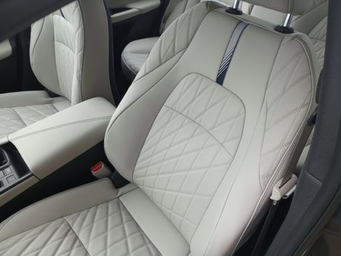 New 2026 Nissan Sentra SL w/ Floor Mat Package FWD image 9