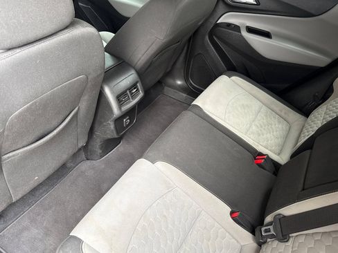 Used 2020 Chevrolet Equinox LS AWD/4WD image 13