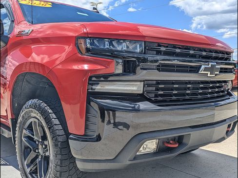 Used 2020 Chevrolet Silverado 1500 LT Trail Boss AWD/4WD image 12
