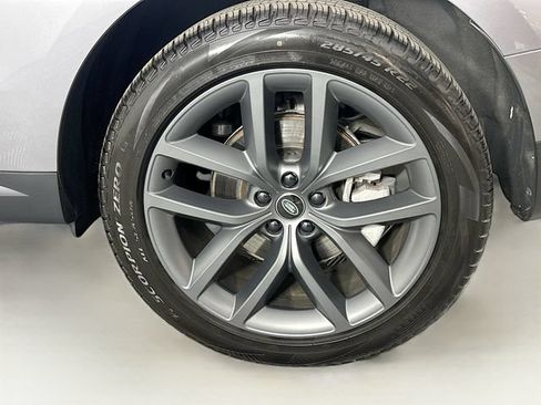 Used 2025 Land Rover Range Rover Sport SE AWD/4WD image 28