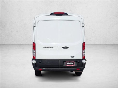 New 2026 Ford Transit 250 148 Medium Roof w/ Load Area Protection Package RWD image 8