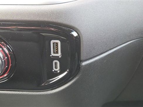 New 2026 GMC Sierra 2500 SLE w/ Preferred Package image 36