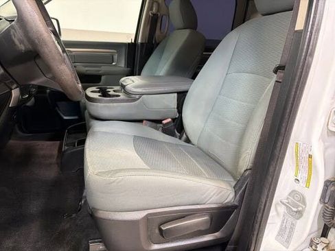 Used 2017 RAM 2500 SLT AWD/4WD image 17