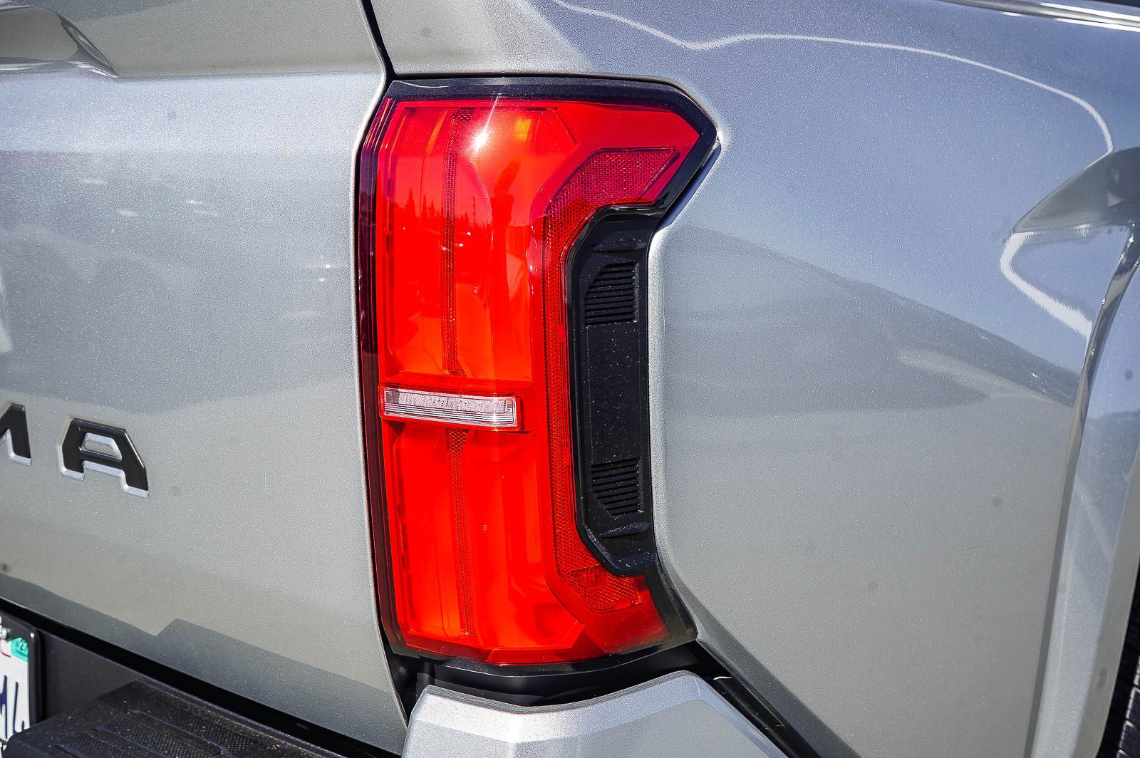 Certified 2026 Toyota Tacoma SR5 AWD/4WD image 8