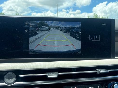 Used 2025 Hyundai Tucson SEL FWD image 22