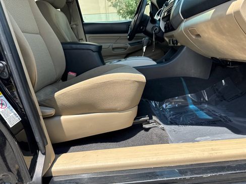 Used 2012 Toyota Tacoma 2WD Access Cab w/ SR5 Pkg image 13