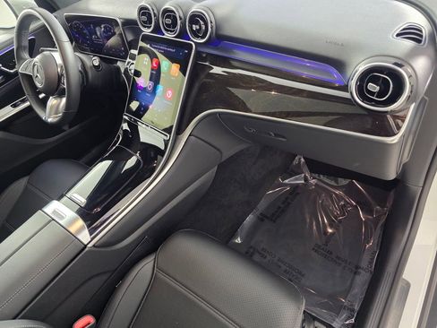 Certified 2025 Mercedes-Benz GLC 300 image 30