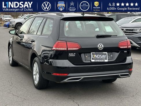 Used 2018 Volkswagen Golf S image 4