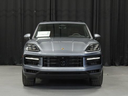 New 2026 Porsche Cayenne AWD/4WD image 8