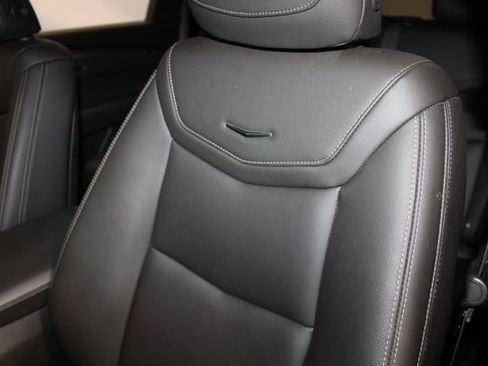 Certified 2023 Cadillac XT5 Luxury AWD/4WD image 9