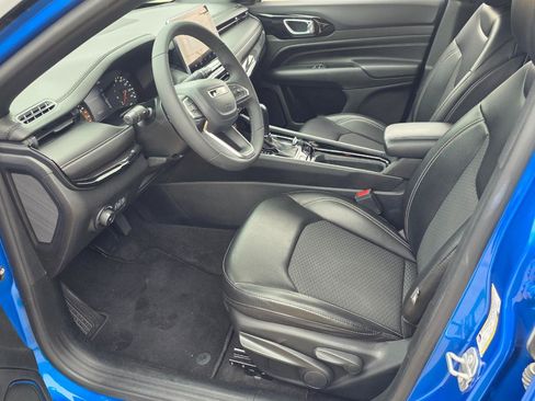 Used 2023 Jeep Compass Latitude image 6