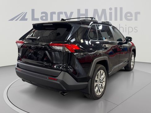 Used 2025 Toyota RAV4 XLE Premium w/ Weather Package AWD/4WD image 5