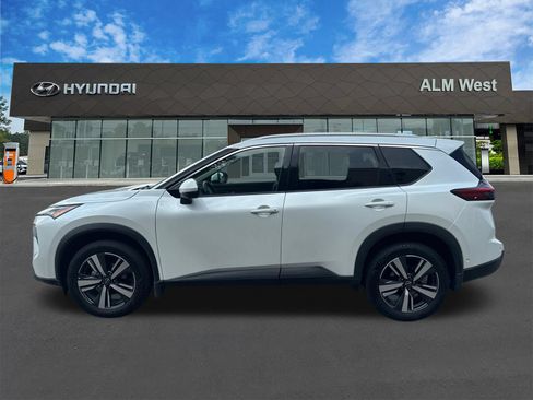 Used 2024 Nissan Rogue SL w/ SL Premium Package FWD image 8