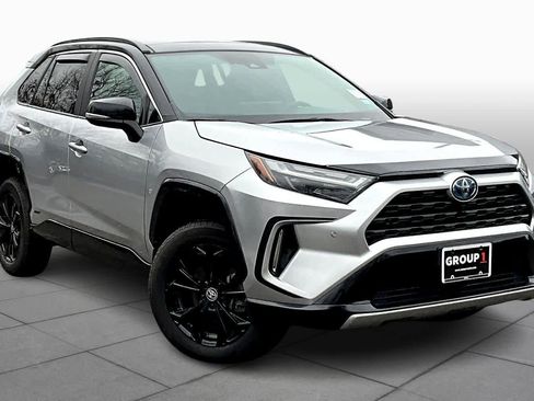 Used 2024 Toyota RAV4 XSE w/ Advanced Technology Package image 3