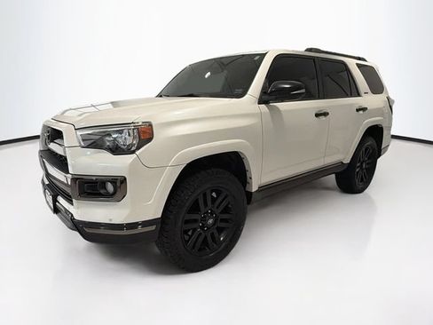 Used 2019 Toyota 4Runner Limited AWD/4WD image 3