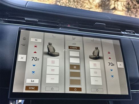 Used 2025 Land Rover Range Rover Sport image 26