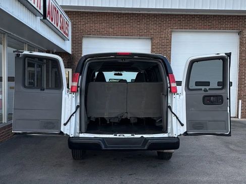 Used 2017 Chevrolet Express 2500 LS image 17